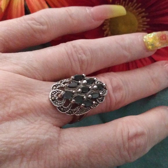 Vintage Ring - Picture 3 of 4